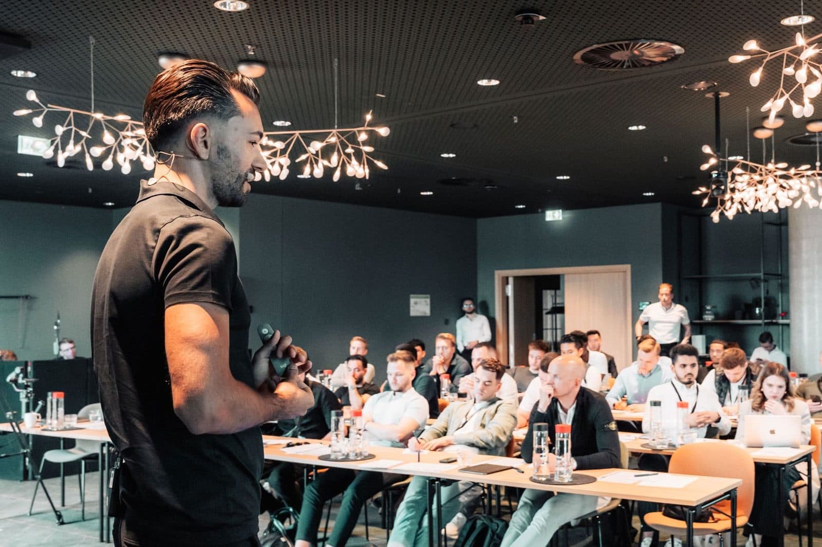 Thomas Gal leading a seminar